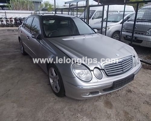 MERCEDES BENZ E240