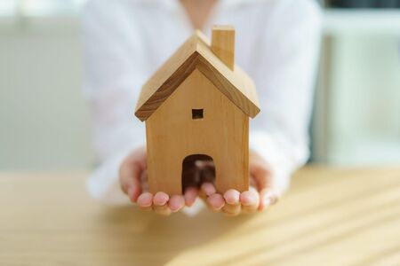 Rumah Busuk, Peluang Emas yang Tersorok