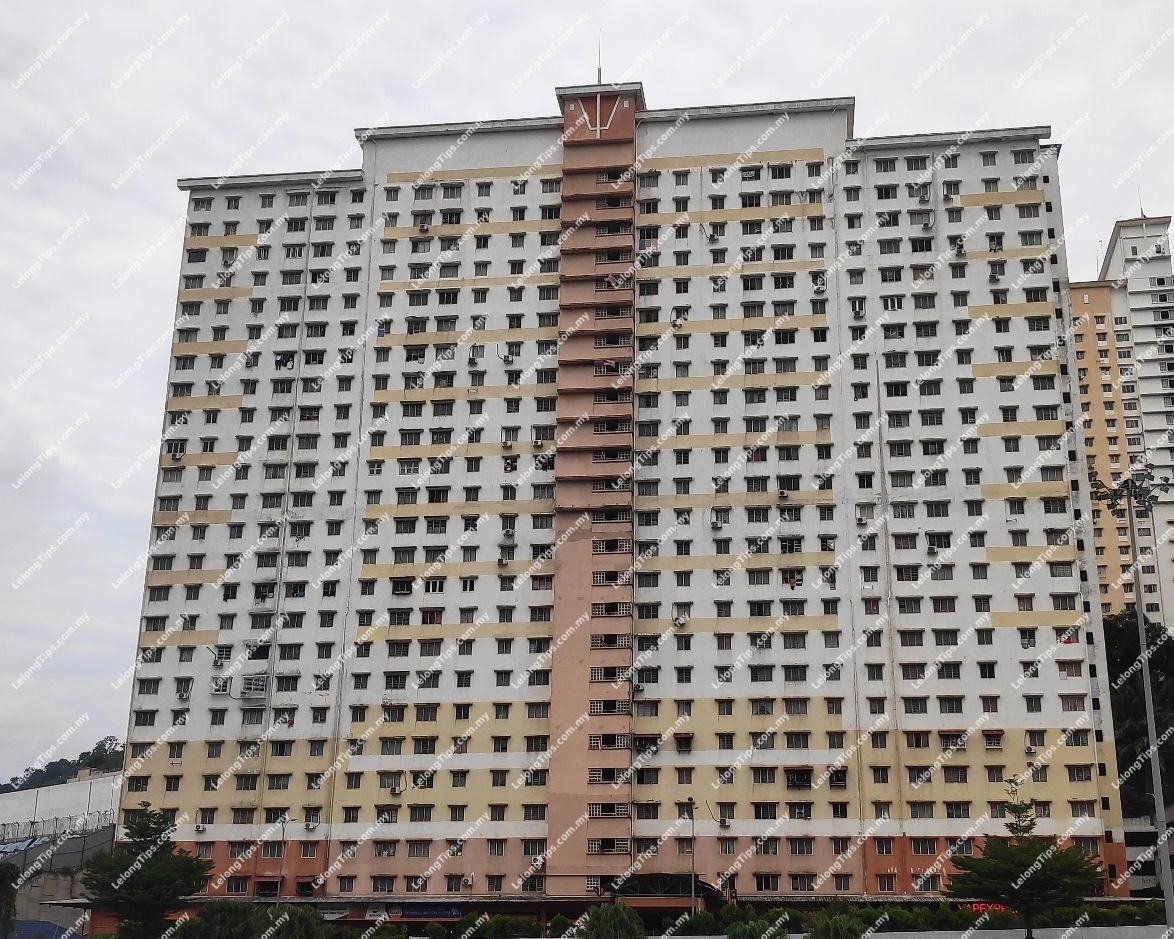 Lelong Auction Flora Damansara Flat in Petaling Jaya ...