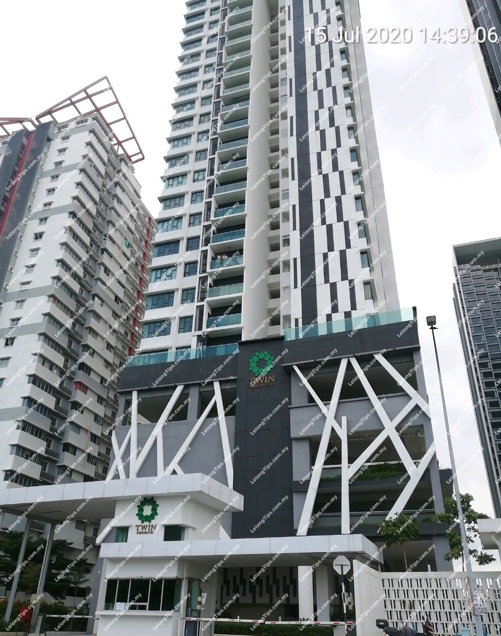 Impian Height Apartment Off Jalan Pipit 47100 Bandar Puchong Jaya Selangor