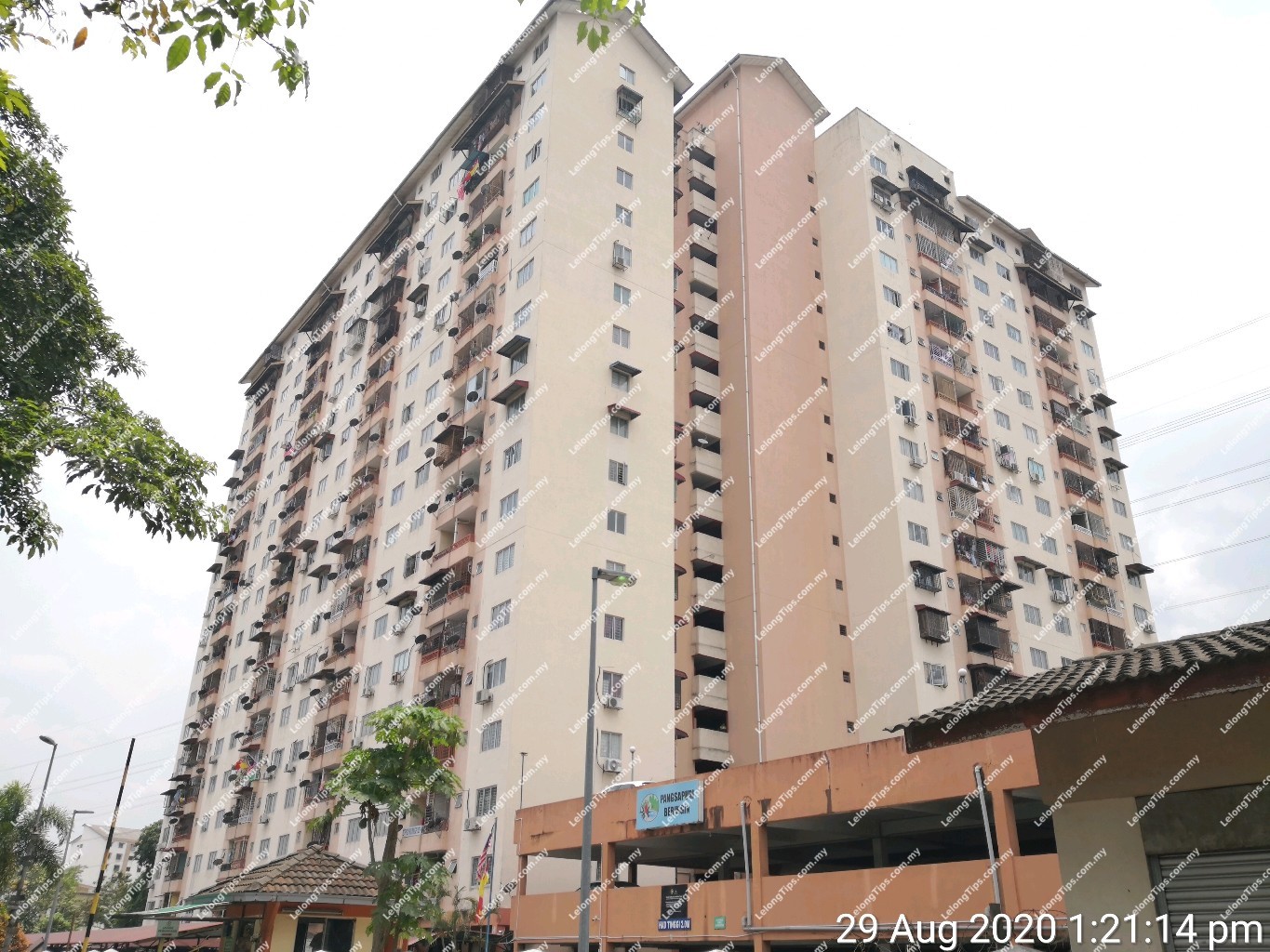 Lelong Auction Apartment In Taman Gombak Permai Selangor Rm 211 000 On 2021 03 17 Lelongtips Com My