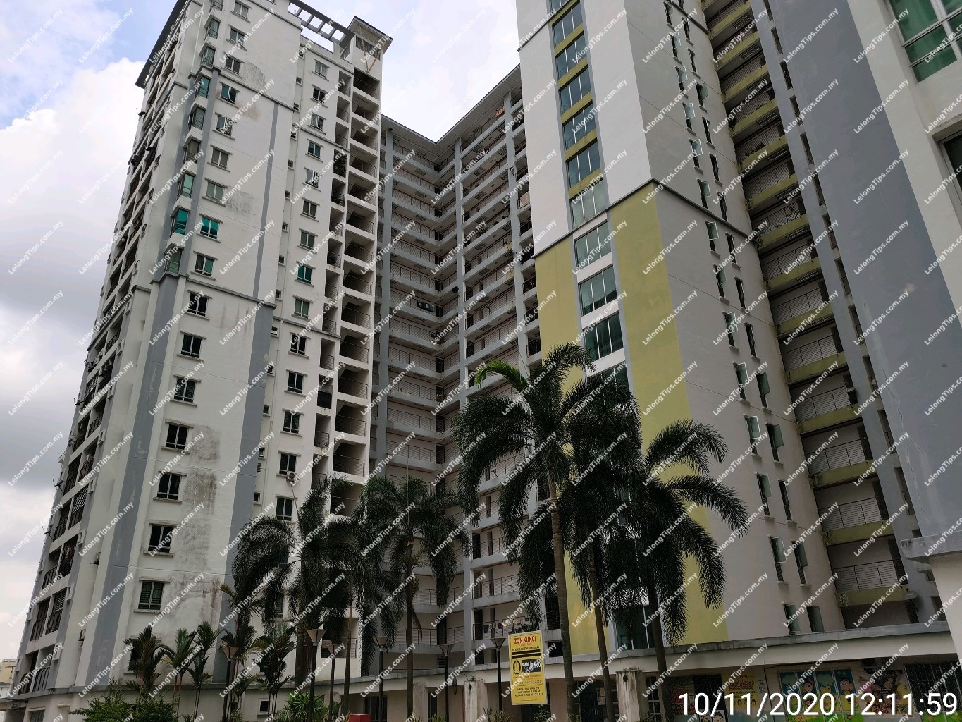 [3 Bedroom] Suriamas Service Apartment