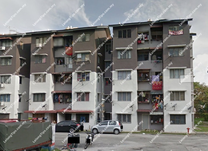 Wawasan Apartment (Flat) [5 min to Taman Perindustrian Puchong LRT station; 7 min to IOI Mall Puchong]