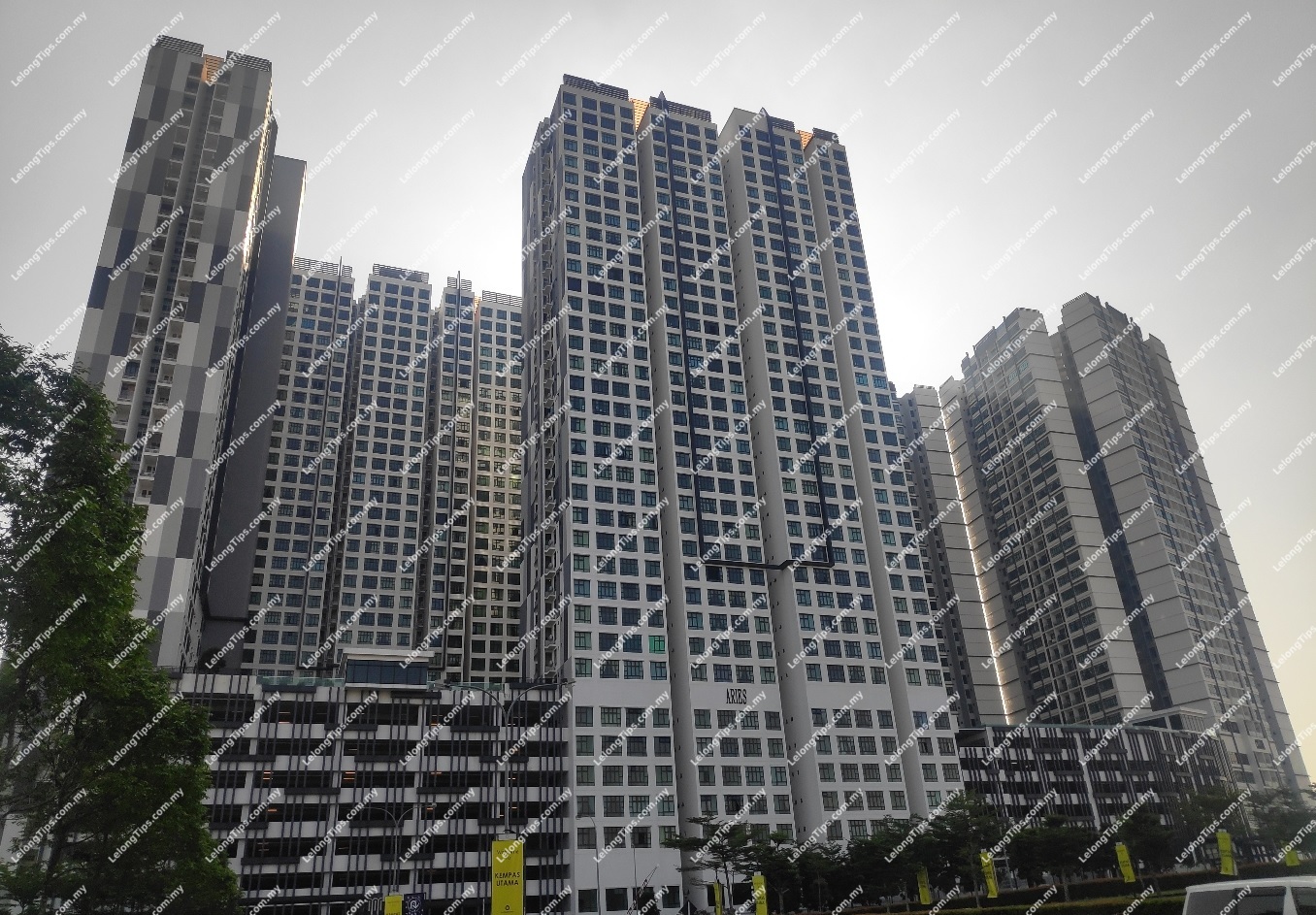 Lelong Auction Freehold Puncak Kempas Utama Service Apartment D Summit Residences In Taman Kempas Utama Johor For Rm560000