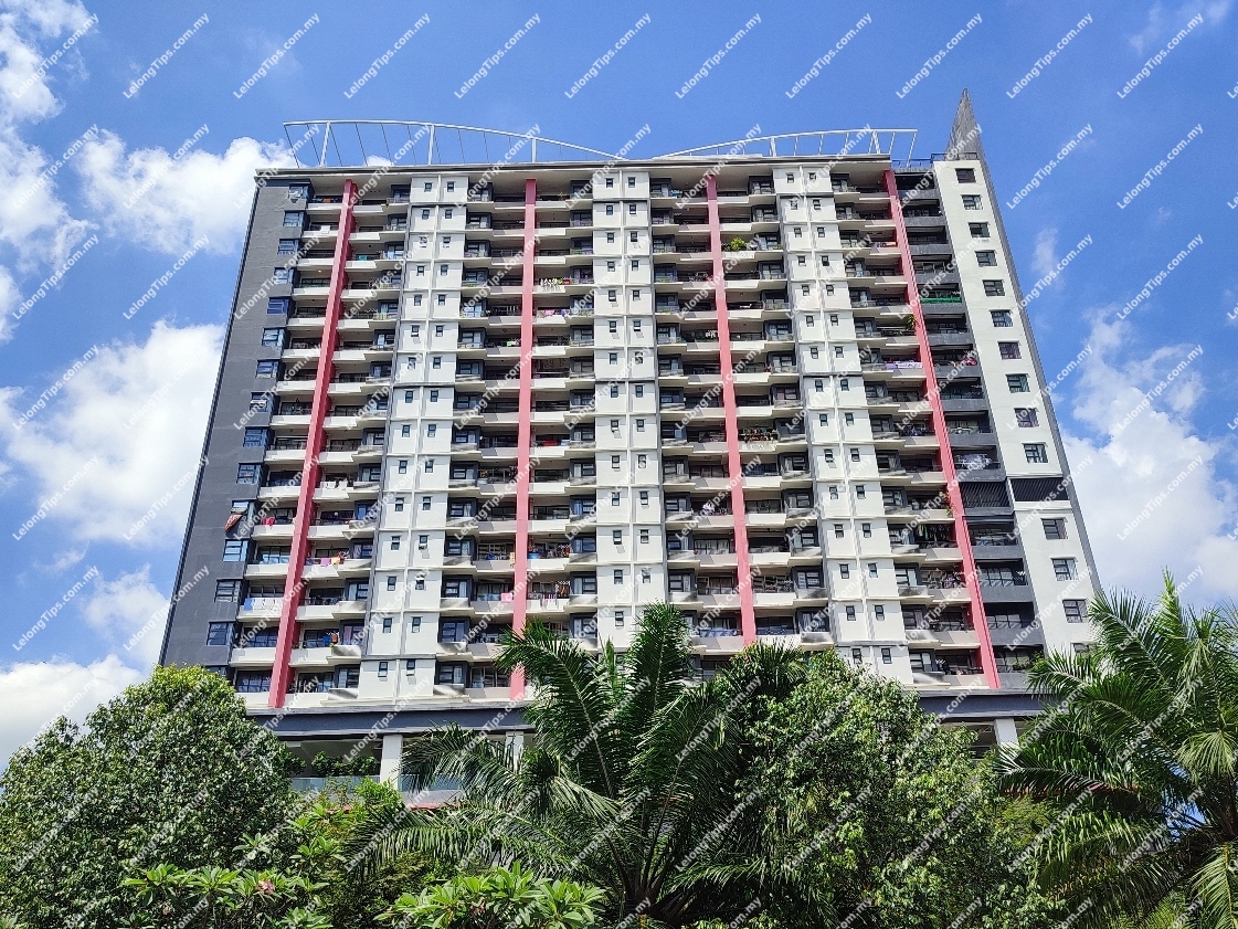 3 Bedroom D'Aman Residence Service Apartment [7 min to Puchong Prima LRT Station; 9 min to Lotus's Extra Bukit Puchong (Tesco)]