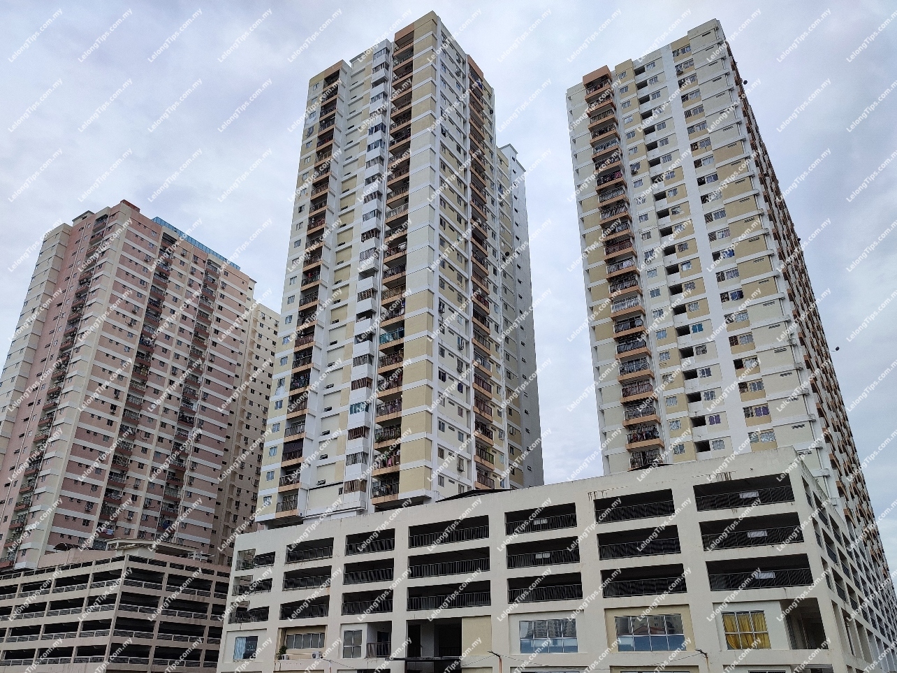 [Vacant Unit + Price dropped 22%] Freehold 3 Bedroom Beverly Tower @ Plaza Medan Putra Service Apartment [7 min to Lotus's Kepong (Tesco); 9 min to Kepong Sentral KTM Station]