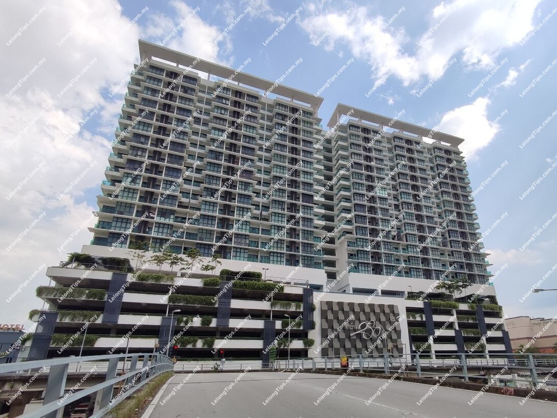 SOHO [Situated right next to Selayang Capitol Kompleks;  Located right in front of the main road Selayang- Kepong Highway]