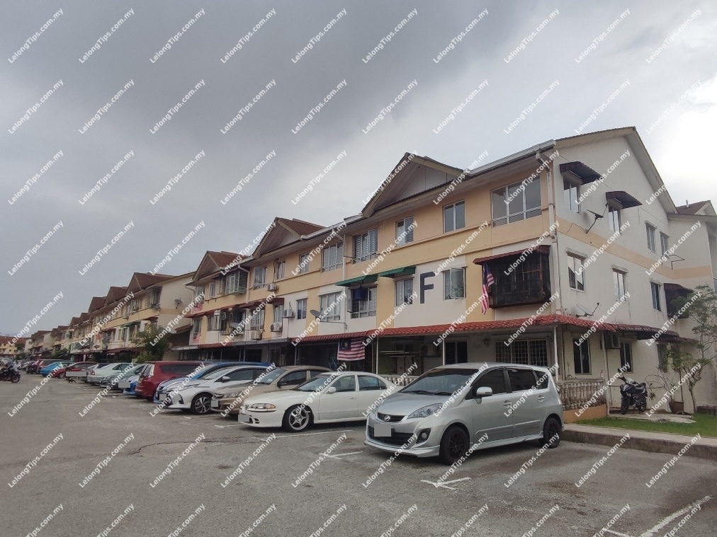 Dahlia Apartment [10 min to Lotus's Bukit Beruntung; Close to  Eco-Shop @ Bukit Beruntung, 99 Speedmart & Segi Fresh]