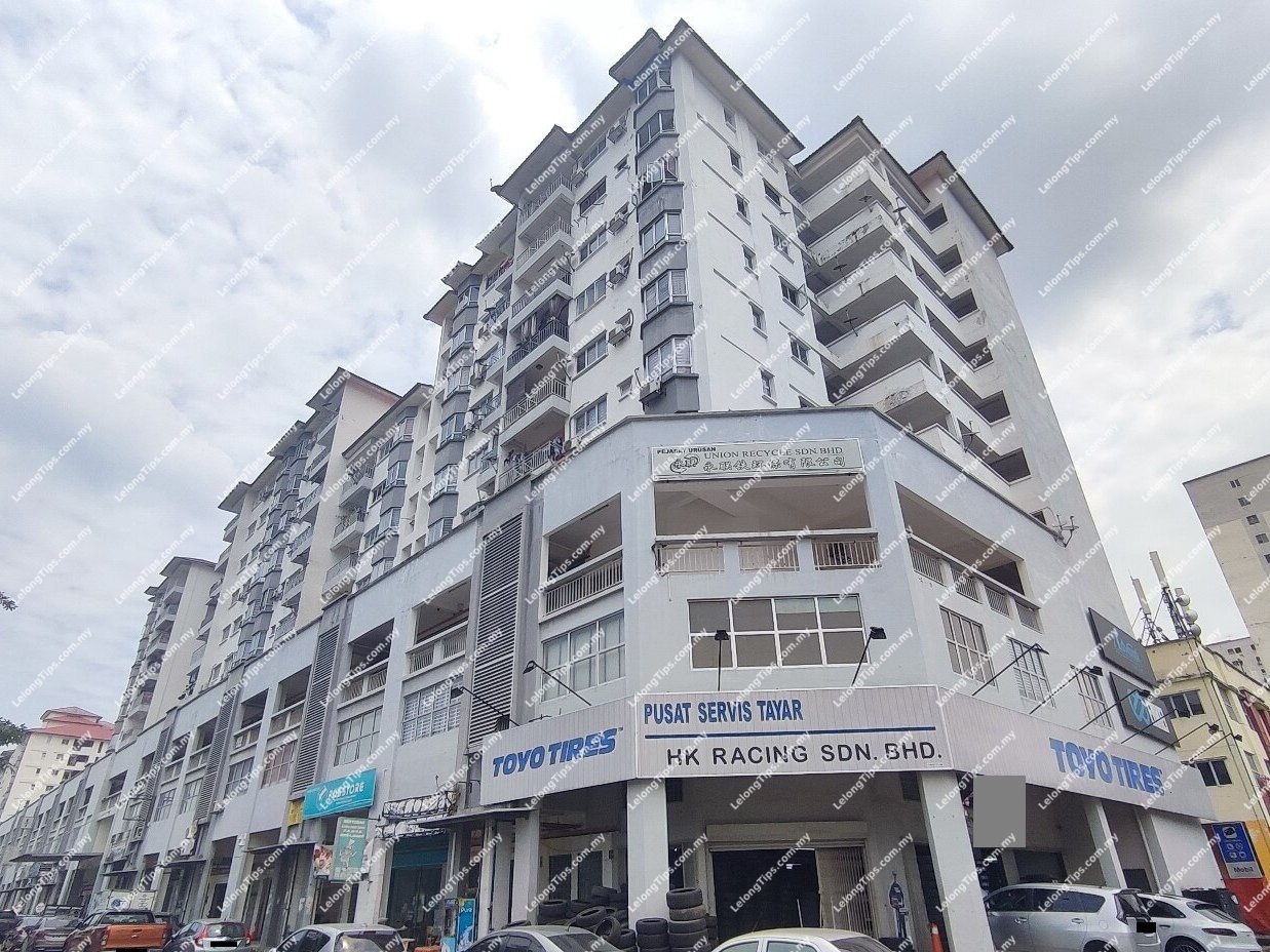 Fadason Business Centre Service Apartment [Walking distance to MRT Kepong Baru; 6 min to AEON Mall Metro Prima]