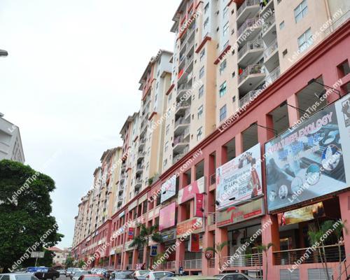 3 Bedroom Vista Magna Apartment, End Lot [6 min to Kepong Sentral KTM Station; 7 min walk to AEON Mall Metro Prima]