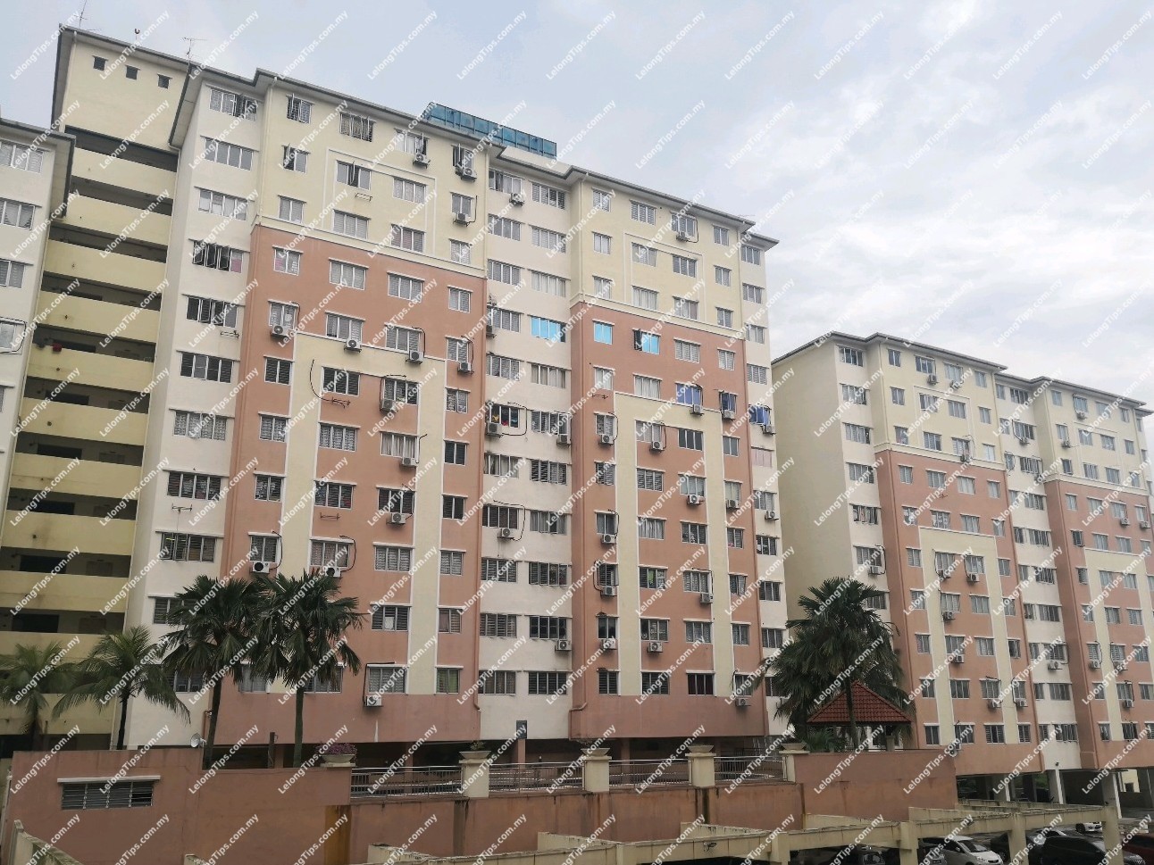Kompleks Suria Kinrara Service Apartment