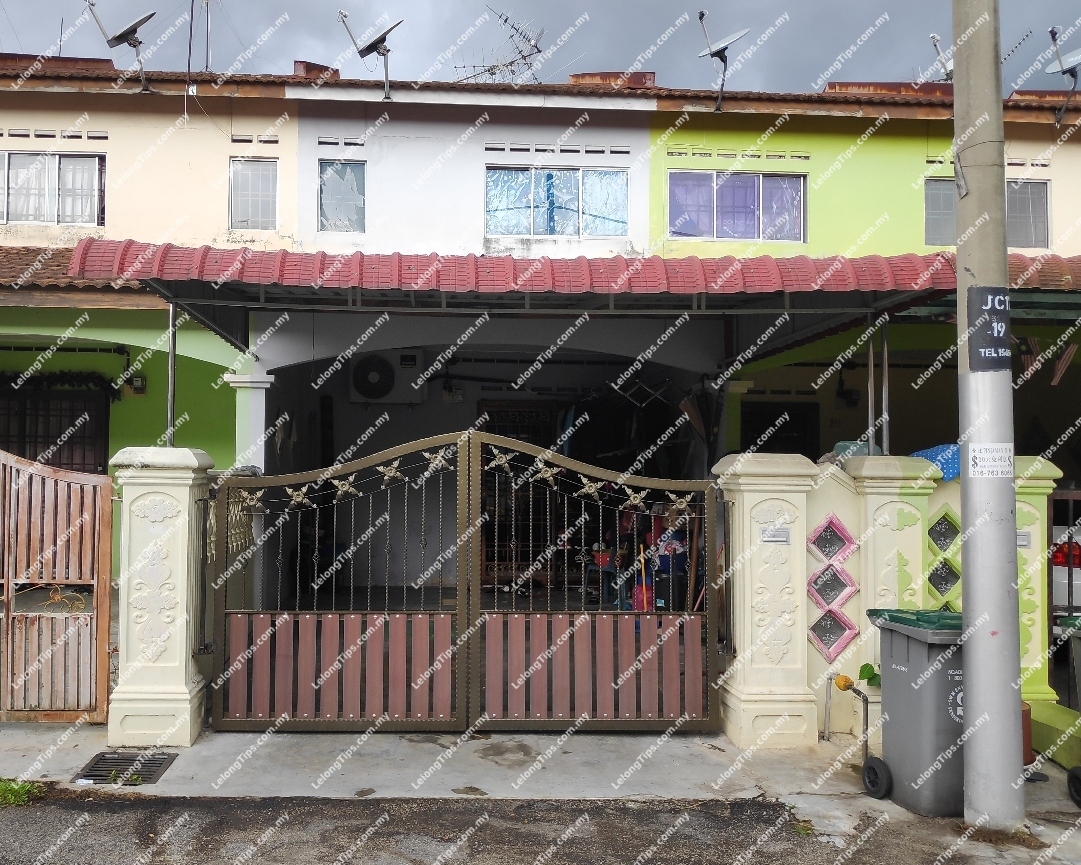 Auction 2 Storey Terrace House in Taman Kota Masai Johor for RM240000