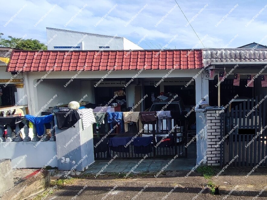 [-19%] Freehold 3 Bedroom 1 Storey Terrace House, Intermediate [8 min to Skudai Parade & Sutera Mall]