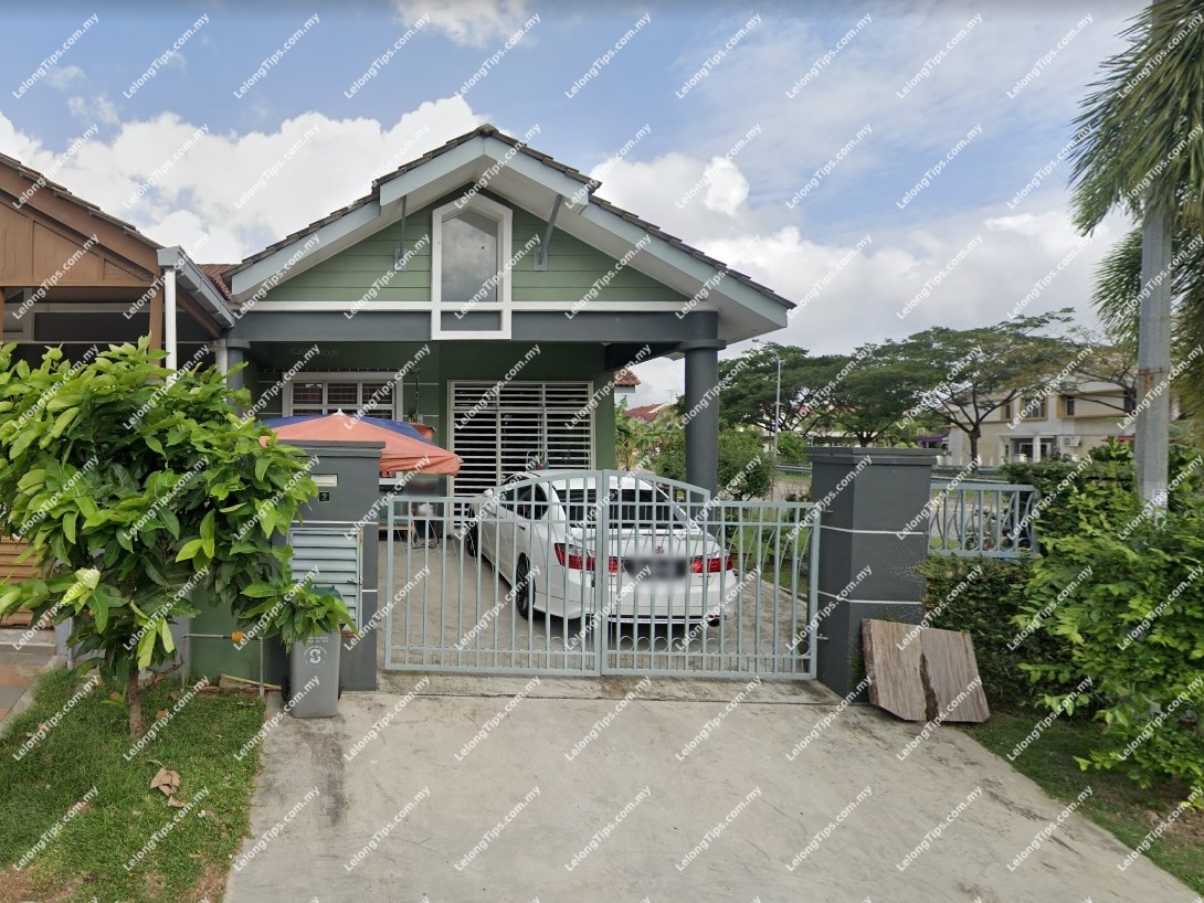 1 Storey Terrace House [5 min to Mydin Mall Taman Rinting; 6 min to ...