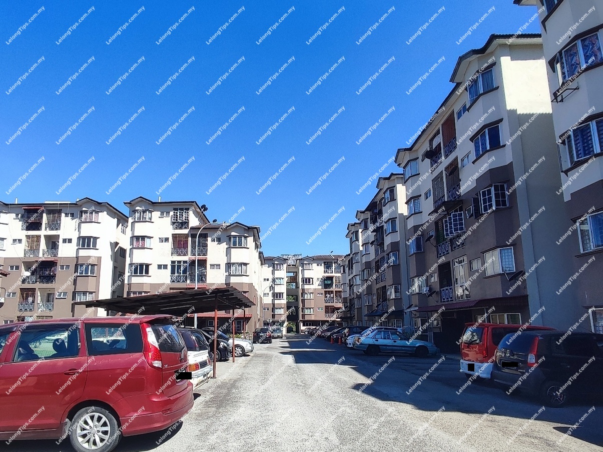 Freehold 3 Bedroom Nilai Perdana Apartment [5 min to Nilai KTM Station; 10 min to AEON Nilai]