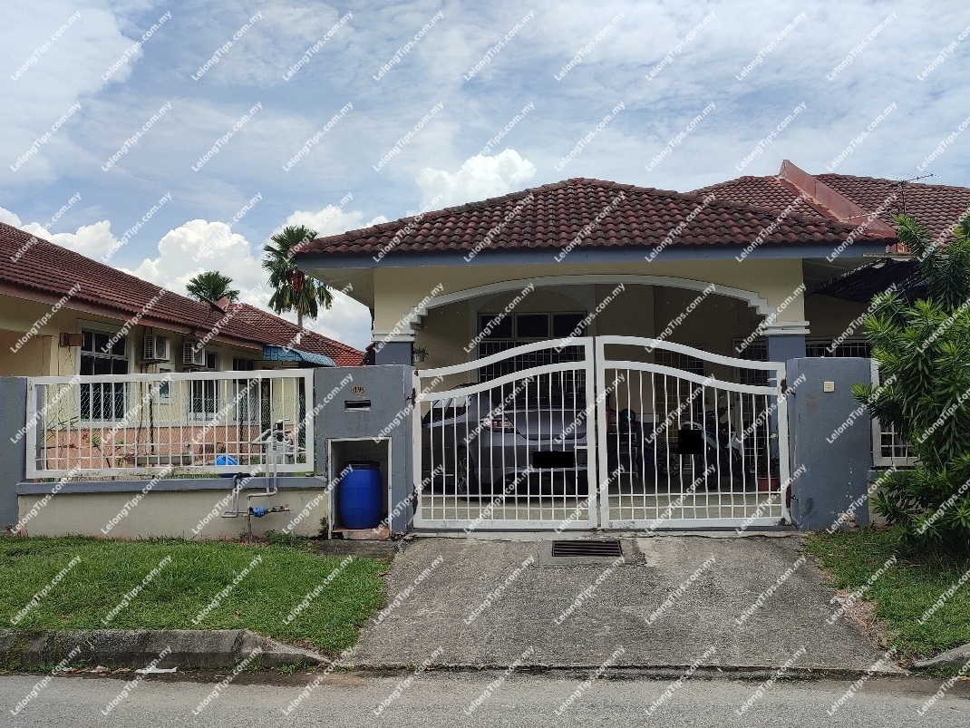 Freehold 1 Storey Semi Detached House [3 min to KIPMall Kota Warisan; 5 min to Salak Tinggi ERL station]