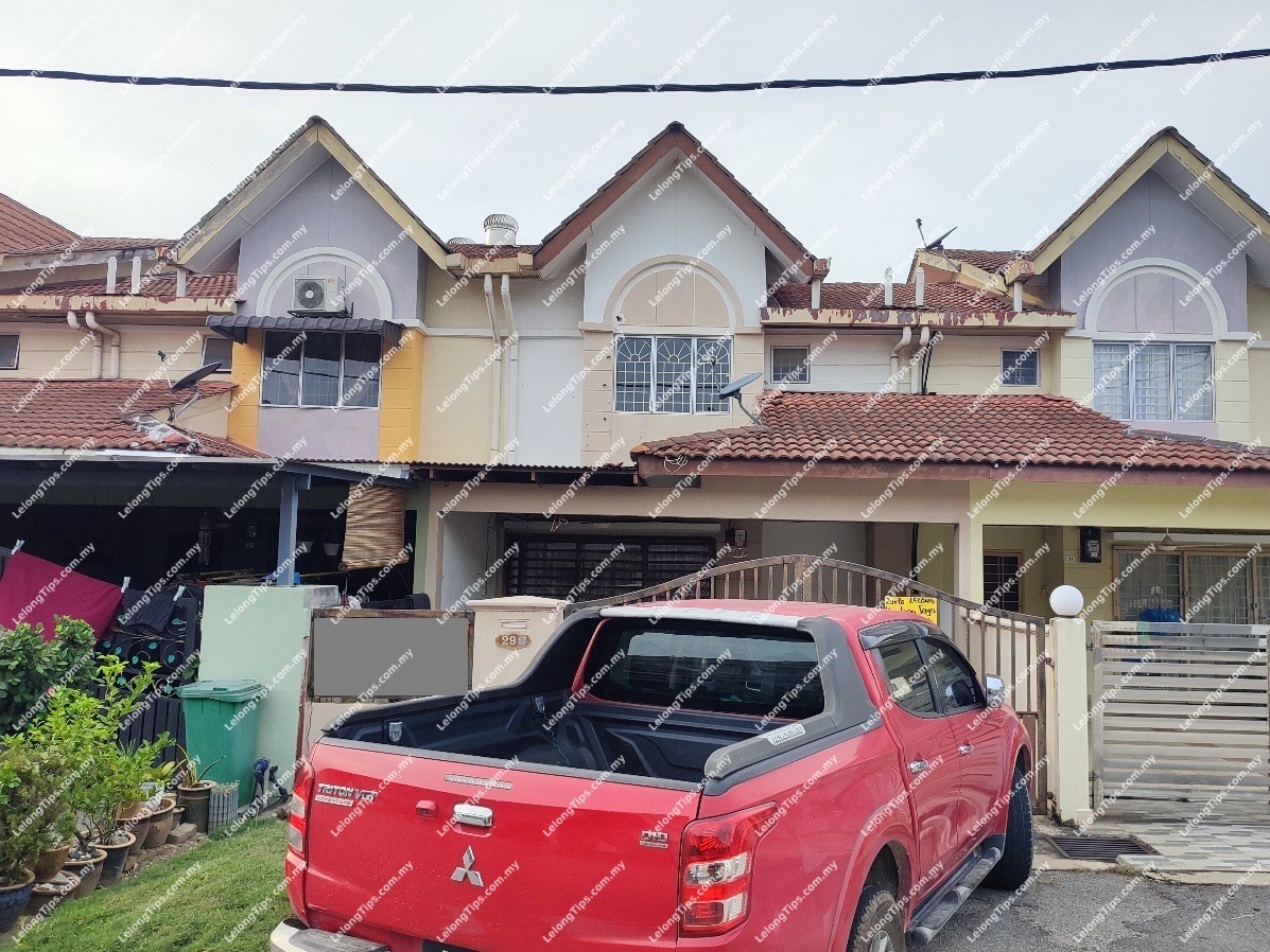 Auction 2 Storey Terrace House in Taman Kundang Jaya Selangor for RM410000