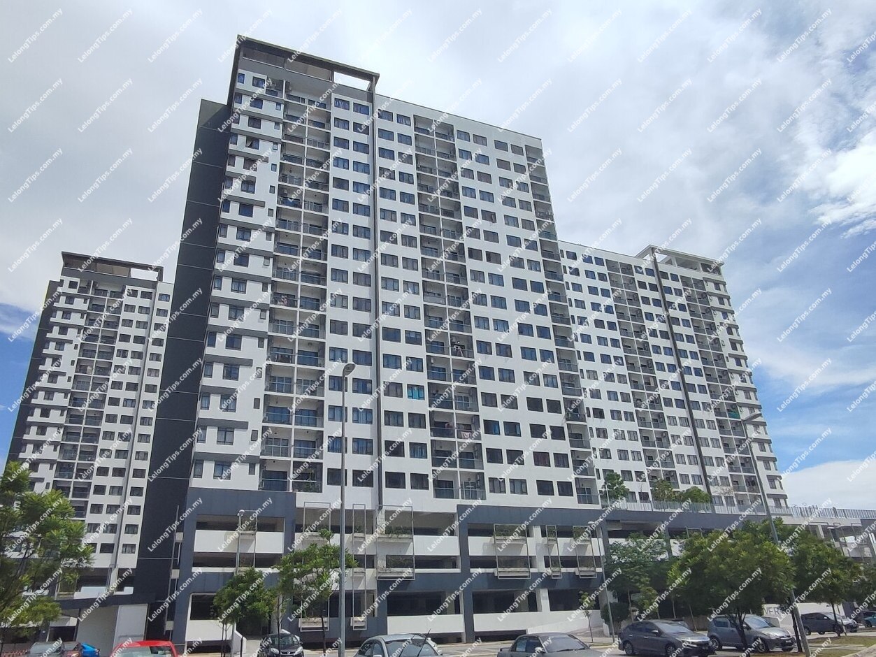 Freehold 3 Bedroom Residensi Hijauan Condominium (The Greens) [7 min to