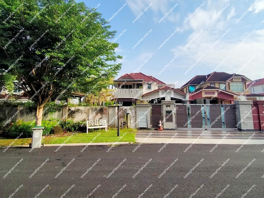 Freehold 2 Storey Semi Detached House With Private Swimming Pool freehold-2-storey-semi-detached-house-with-private-swimming-pool