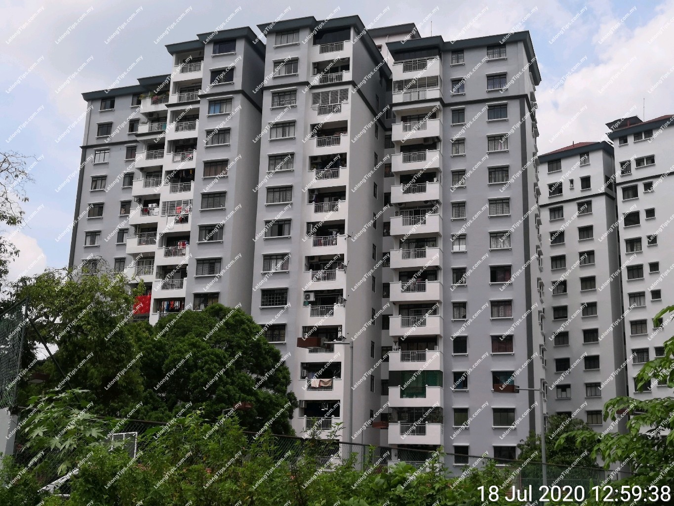 [-19%] Freehold Pelangi Condominium [8 min away from Sentul Timur LRT Station & Kampung Batu KTM Station; 10 min to Setapak Central Mall & UTC Sentul]