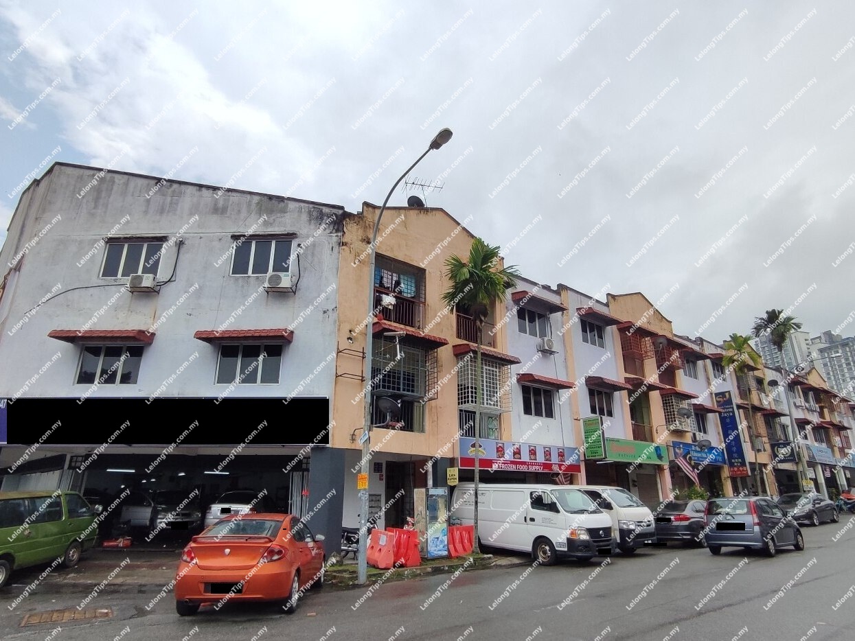 Freehold Apartment [3 min to Taman Suntex MRT Station; 6 min walk to Econsave Taman Emas Cheras]