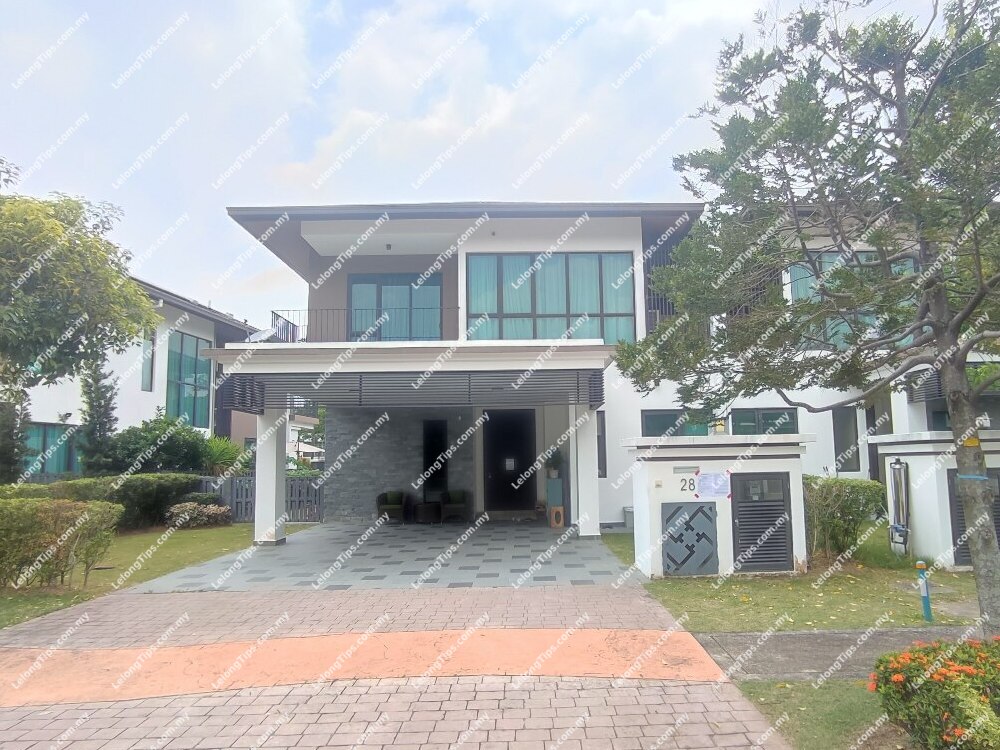 Freehold 2 Storey Semi Detached House [8 min to DPULZE Shopping Centre]