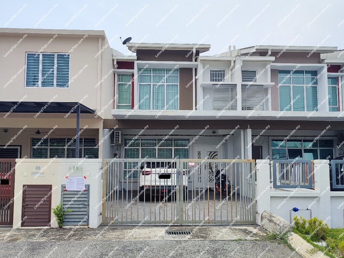 Auction 2 Storey Terrace House in Bandar Puncak Alam Selangor for RM500000