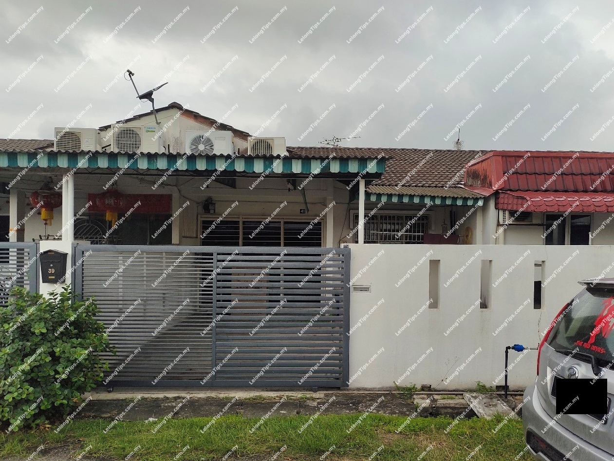 2 Storey Terrace House, Intermediate, Renovated [8 min to GM Klang; 9 min to Econsave Kampung Jawa]