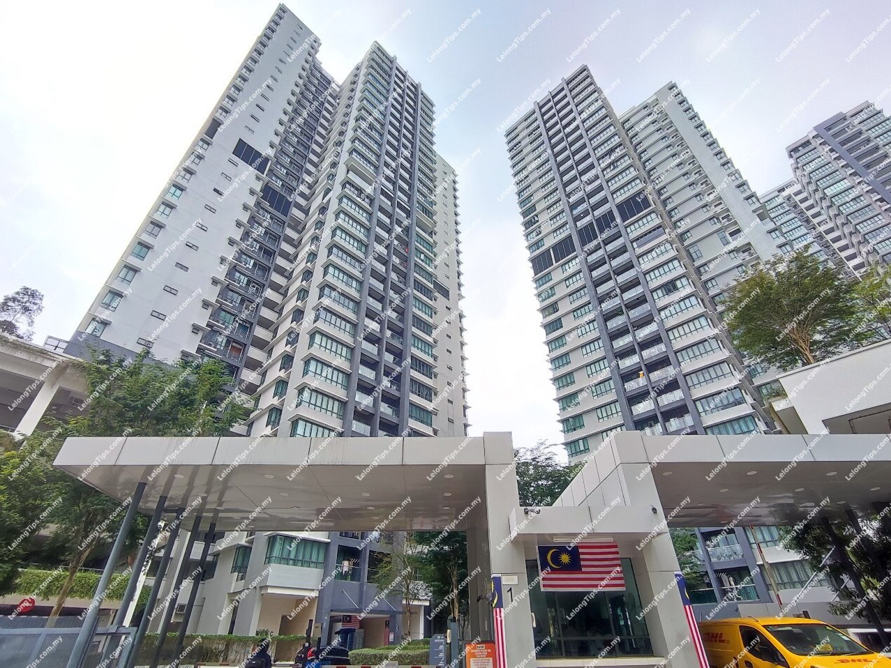 Residensi Infiniti 3 Condominium [2 min to Sri Rampai LRT Station; 3 min to Wangsa Walk Mall; 4 min to AEON BIG Wangsa Maju]