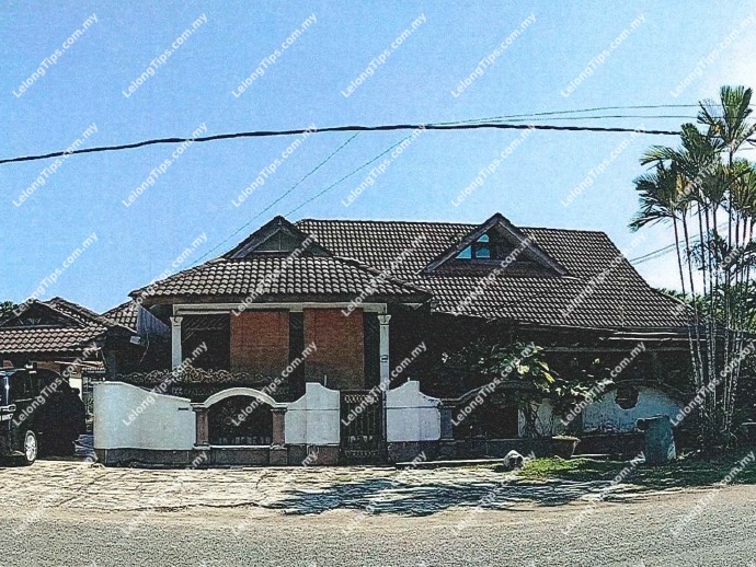 [-34%] 1 Storey Detached House [10 min to TMG Mart Taman Tas]