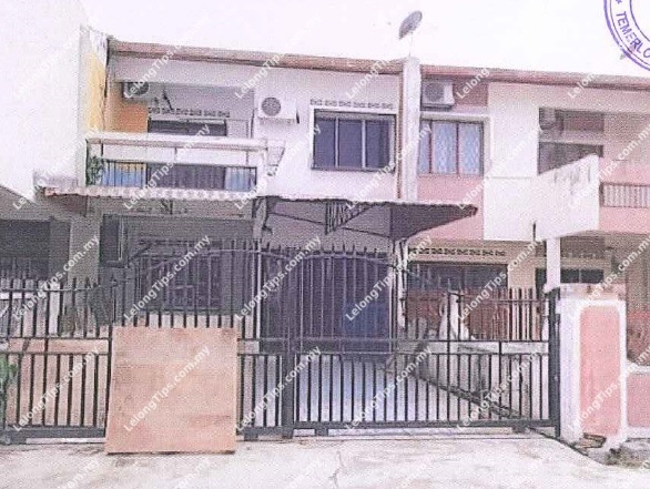 Auction 2 Storey Terrace House in Taman Benta Jaya Pahang for RM282600