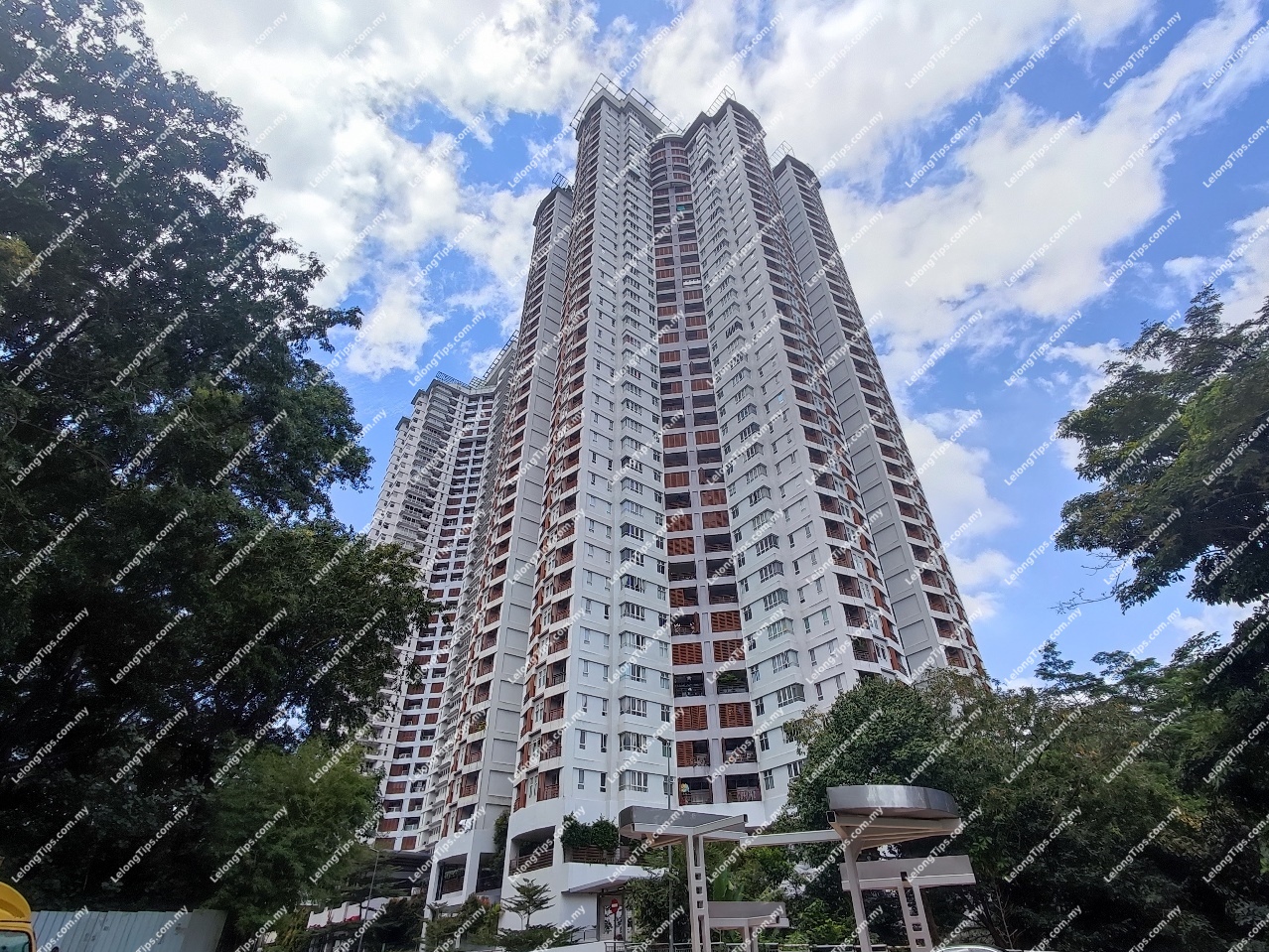 9 Bukit Utama Condominium