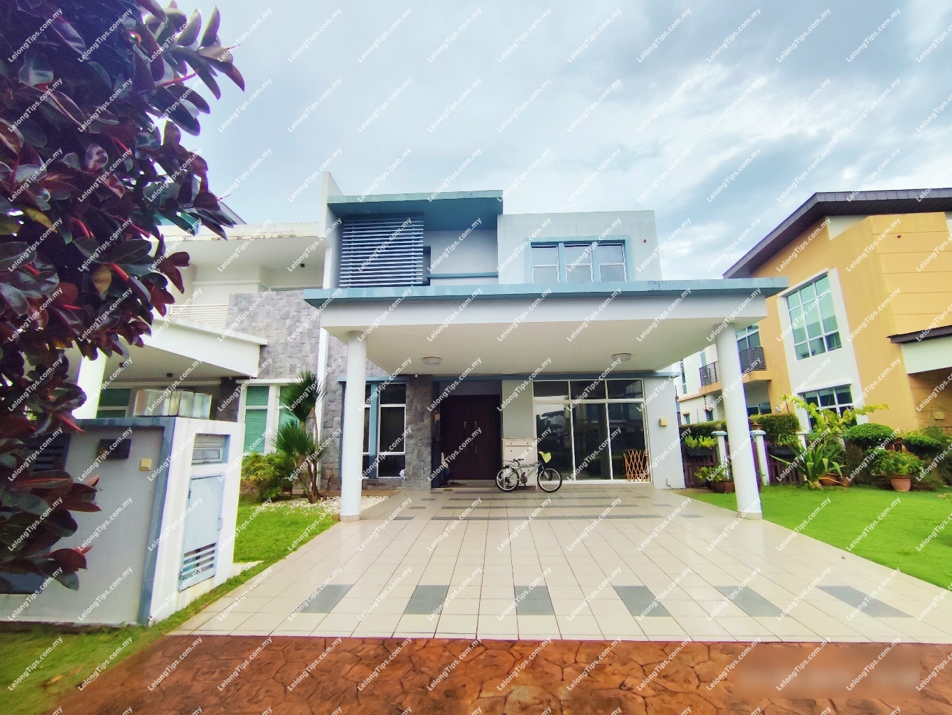 Freehold 2 Storey Semi Detached House, Intermediate [5 min to Setia City Mall; 7 min to Lotus's Setia Alam]