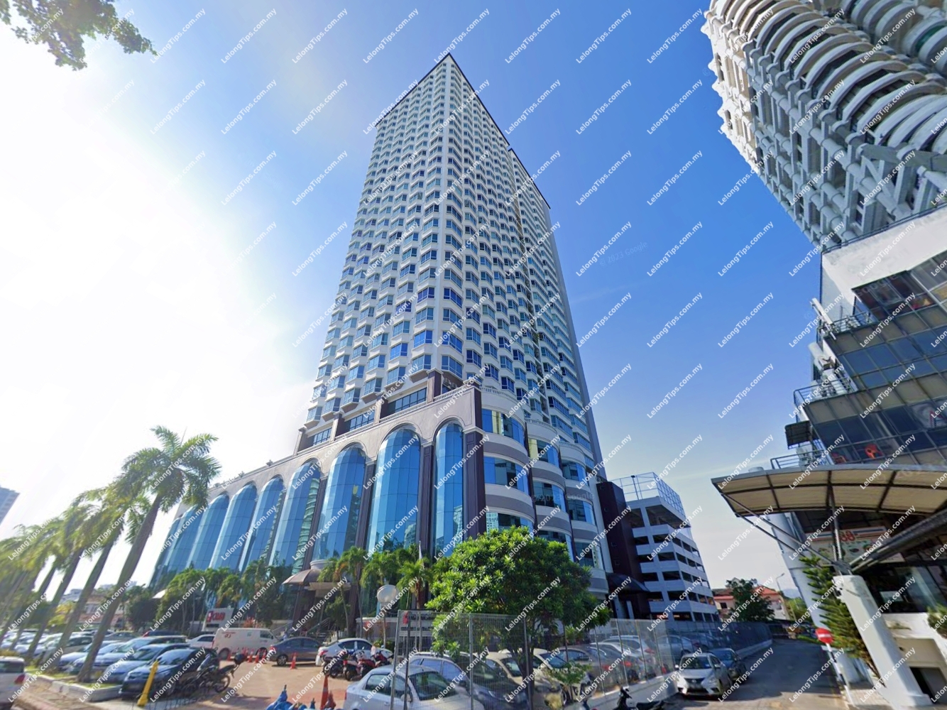 Freehold Sri Perdana Apartment [Tourist Hotspot; Opposite Istana Kedah with an amazing view of the Straits of Malacca]