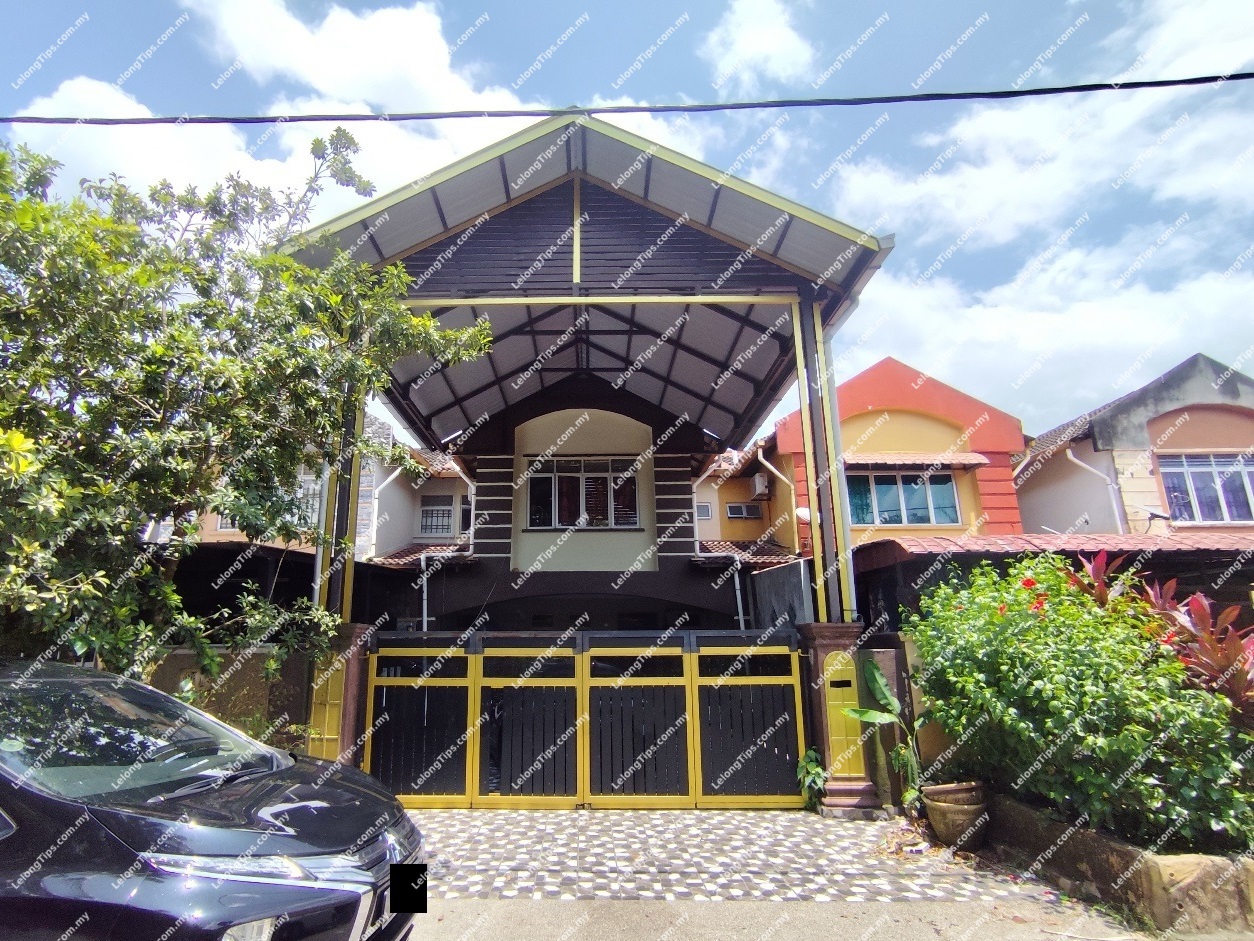 Freehold 2 Storey Terrace House, Intermediate [4 min to Econsave Taman Putri Kulai & Stadium Mini Kulai; 7 min to Lotus's Kulai]