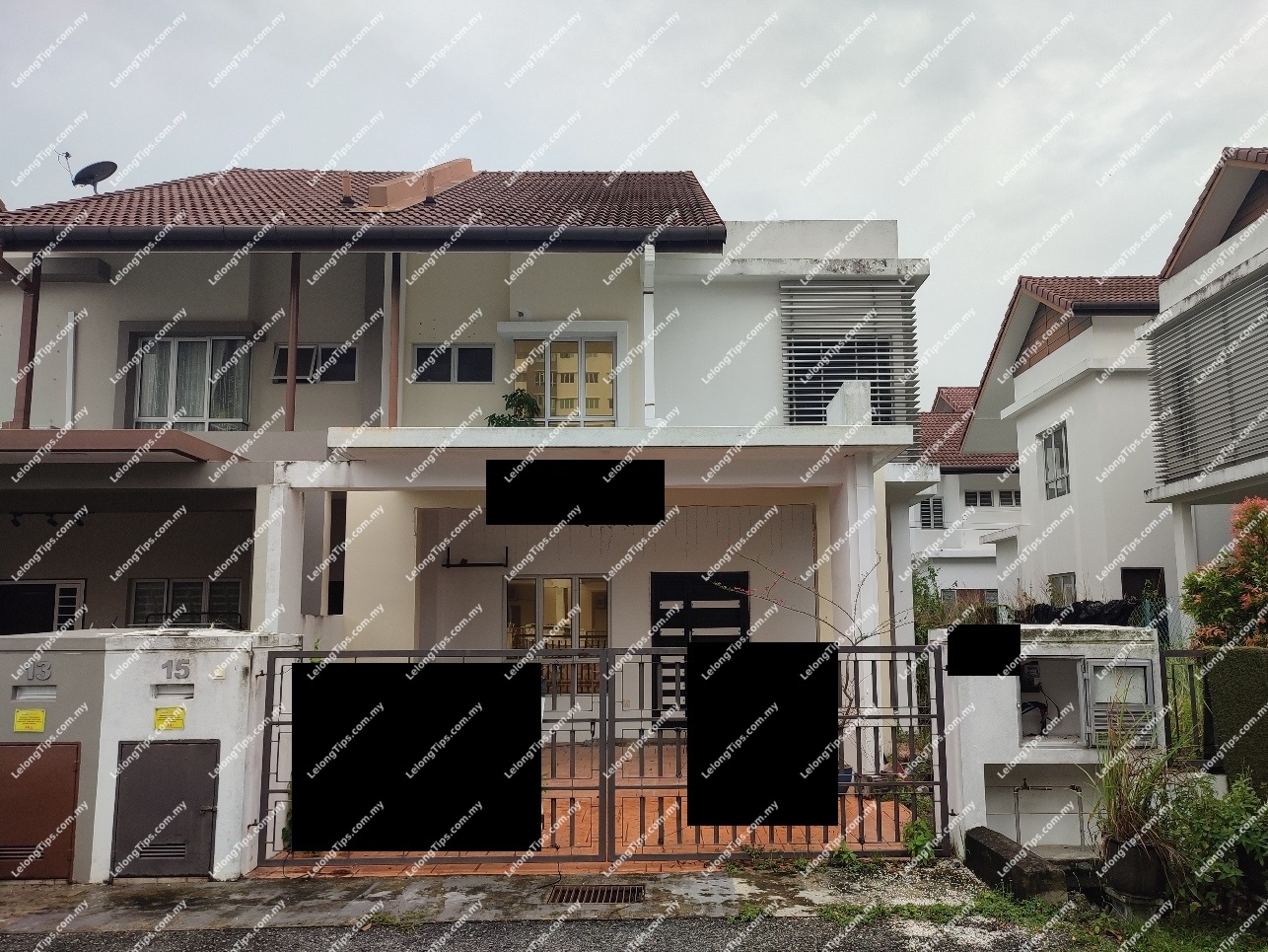 2 Storey Terrace House, End Lot [3 min to Lotus's Puncak Alam; 5 min to Econsave Puncak Alam]