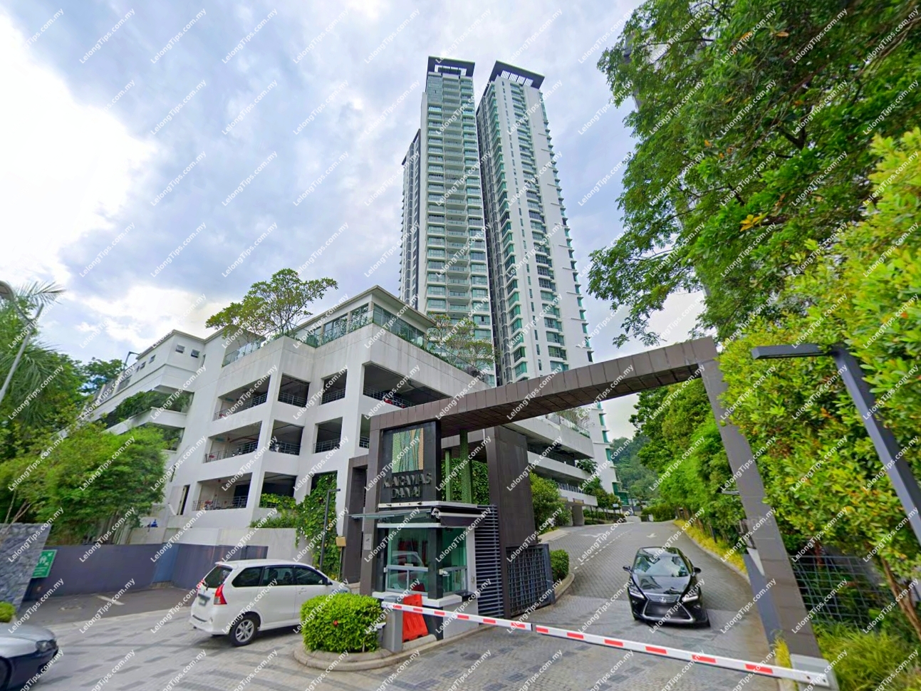 Luxury & Spacious Condominium