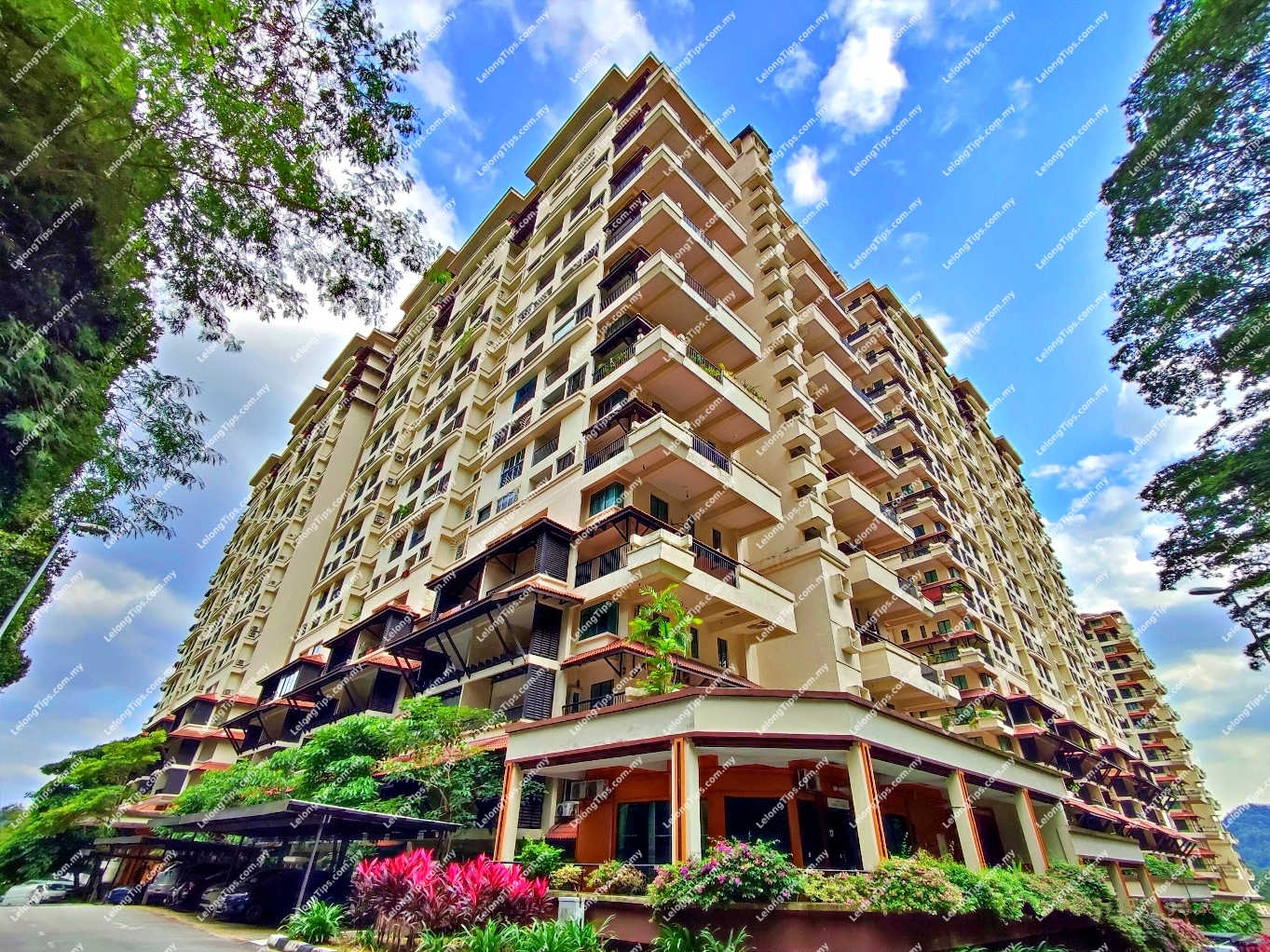 [3 min to HeroMarket Damansara Damai & Econsave Damansara Damai] Duplex Condominium [6 min to Damansara Damai MRT Station]