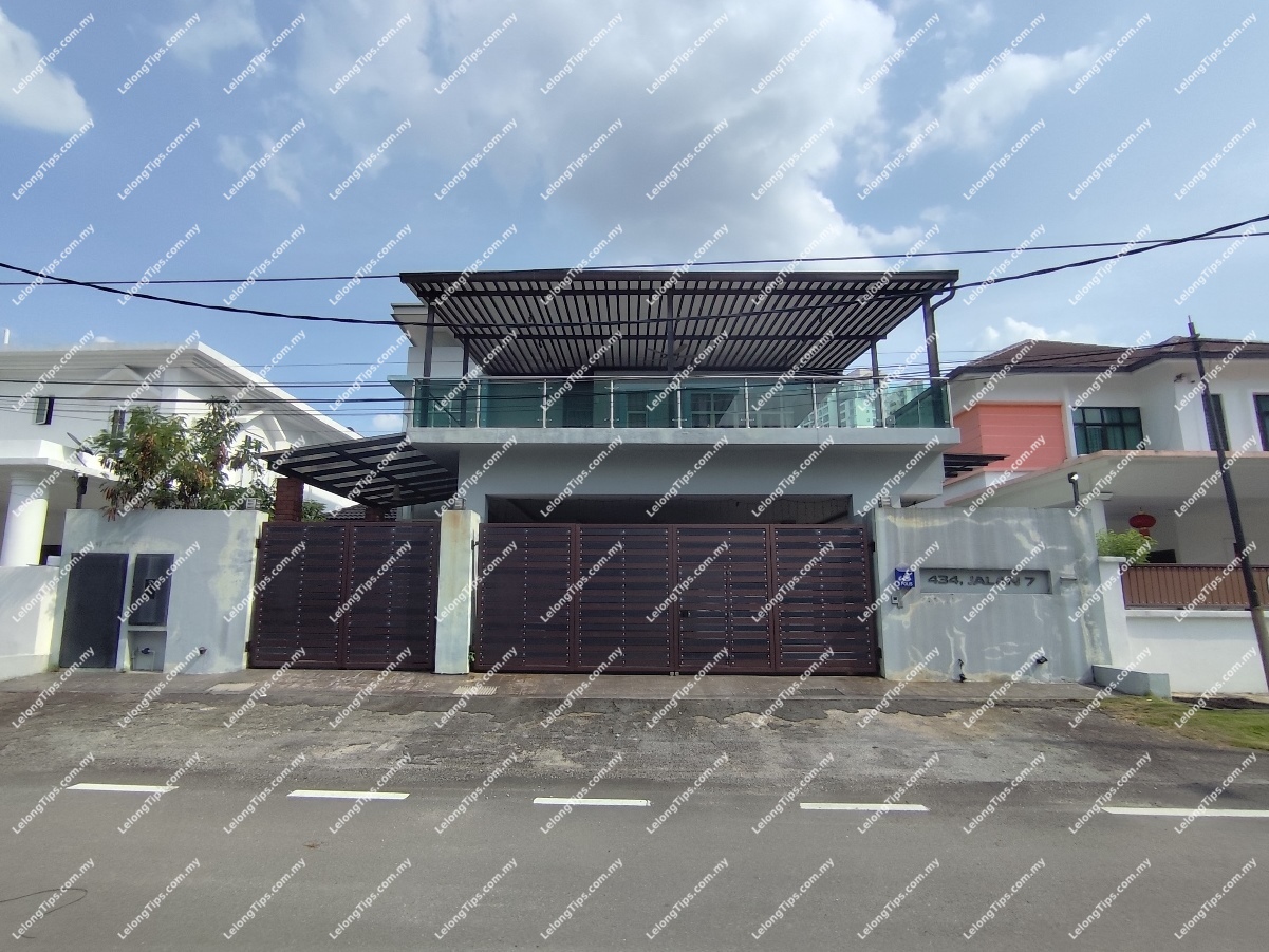 2.5 Storey Detached House