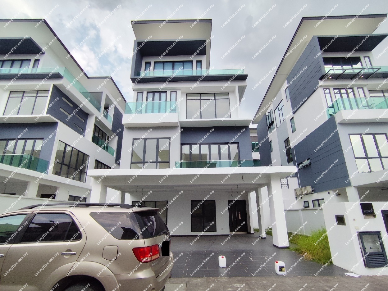 3.5 Storey Bungalow