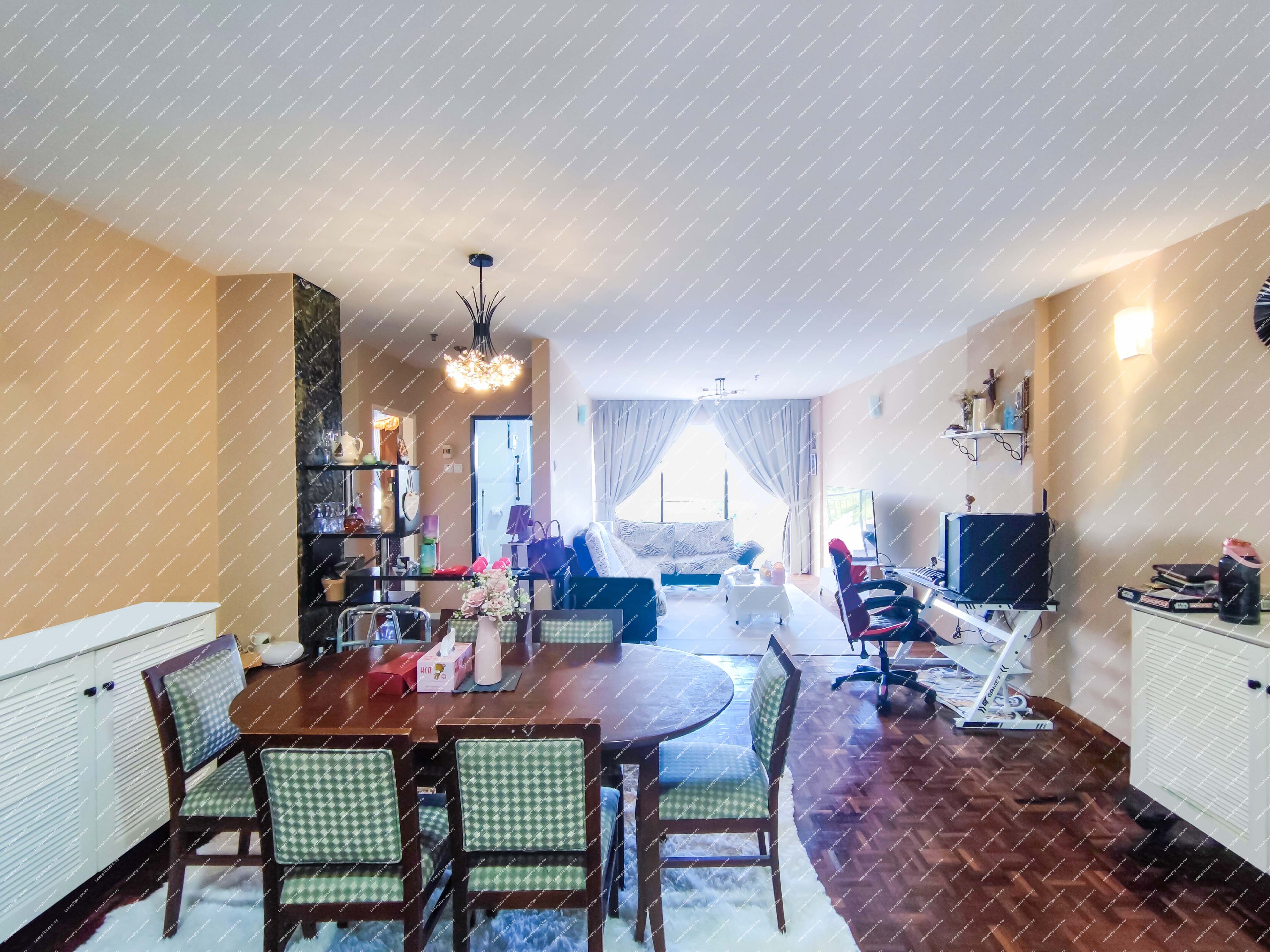 [ROI > 6%; Tourist Hotspot] Apartment [Opposite Cameron Centrum & Billion Shopping Centre]