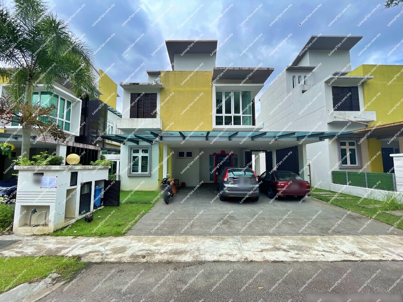 2.5 Storey Detached House