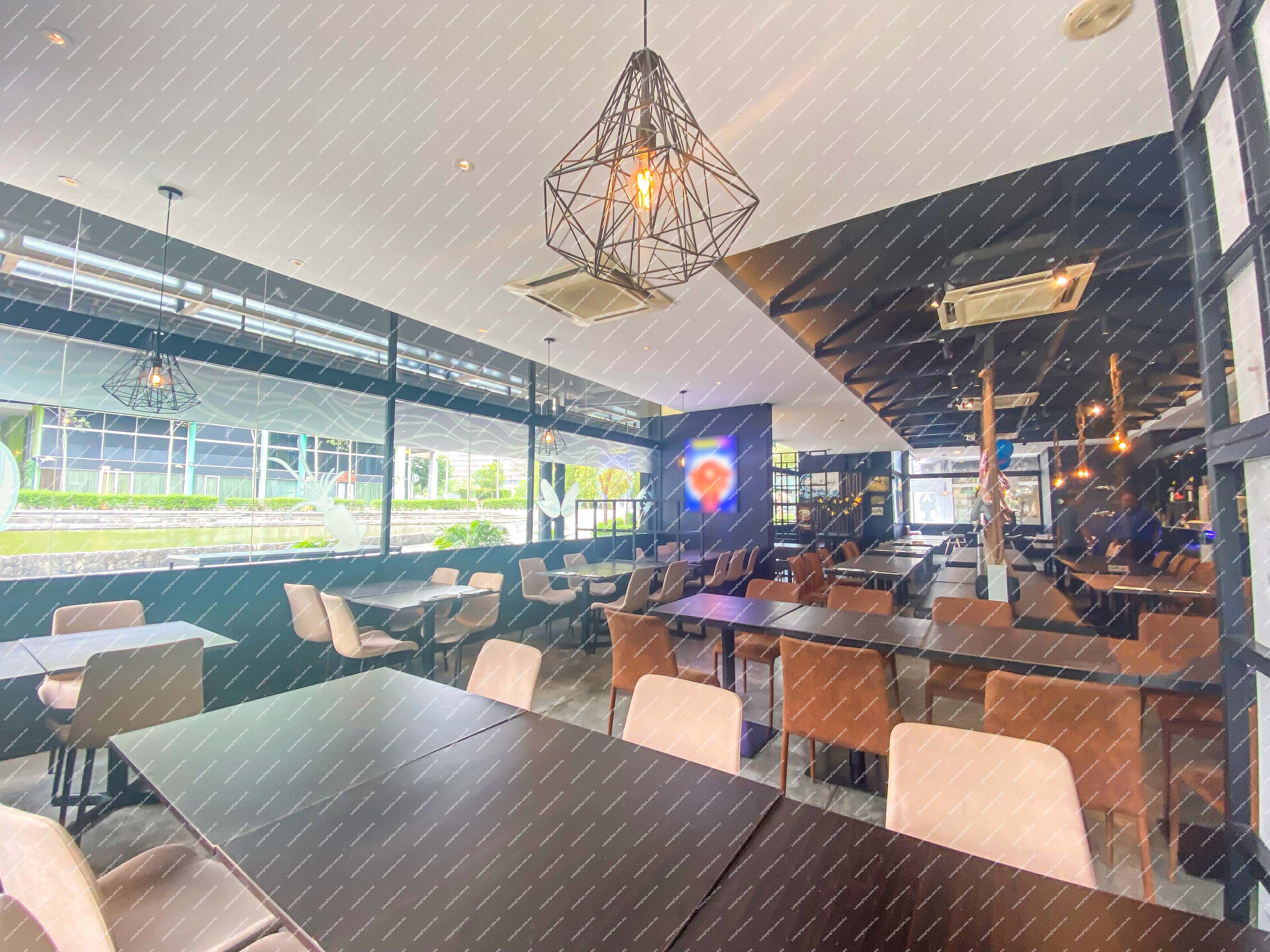 [Tenanted by F&B outlet; Next to Suria Residence by Sunsuria] Shop / Office (Ground Floor) in D'Vida Business Center [5 min to Plaza Tol Shah Alam]