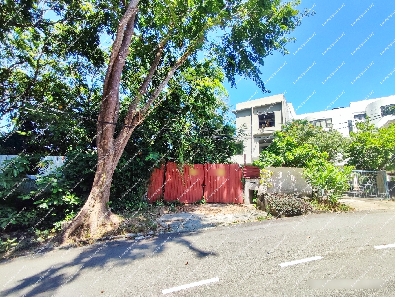 3 Storey Terrace House