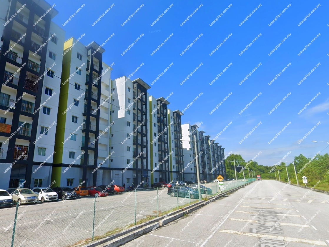 Apartment [5 min to Econsave Seri Iskandar; 6 min to UITM Seri Iskandar]