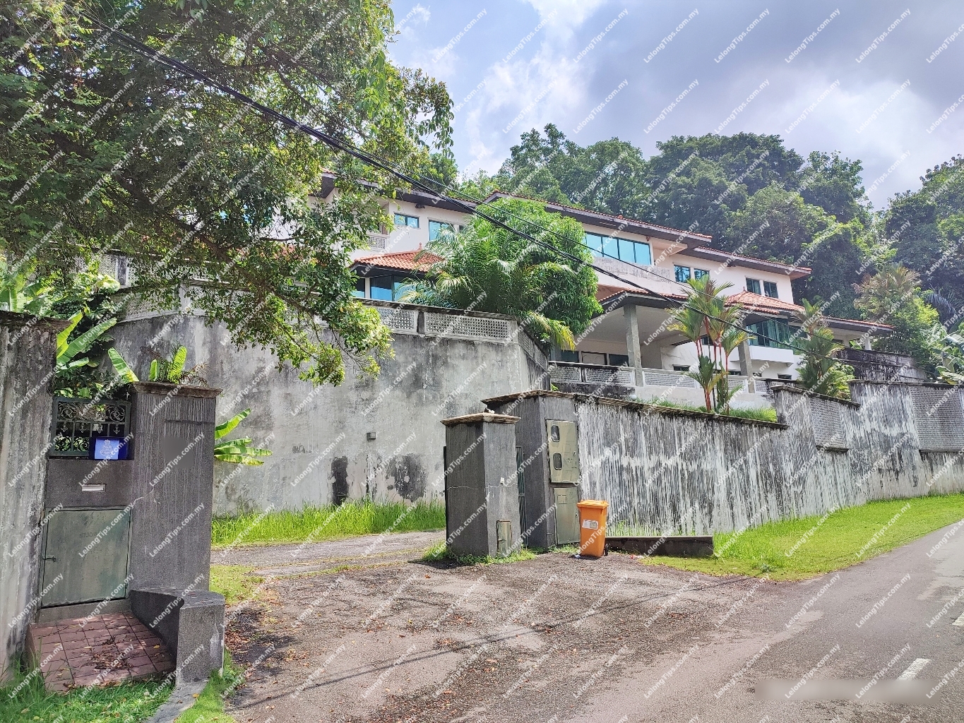 3 Storey Detached House