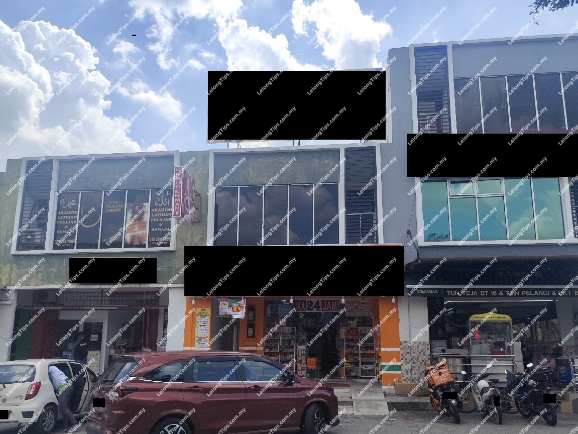 [Mature Location with high visibility] 2 Storey Shop Office [Surrounded by residential areas]