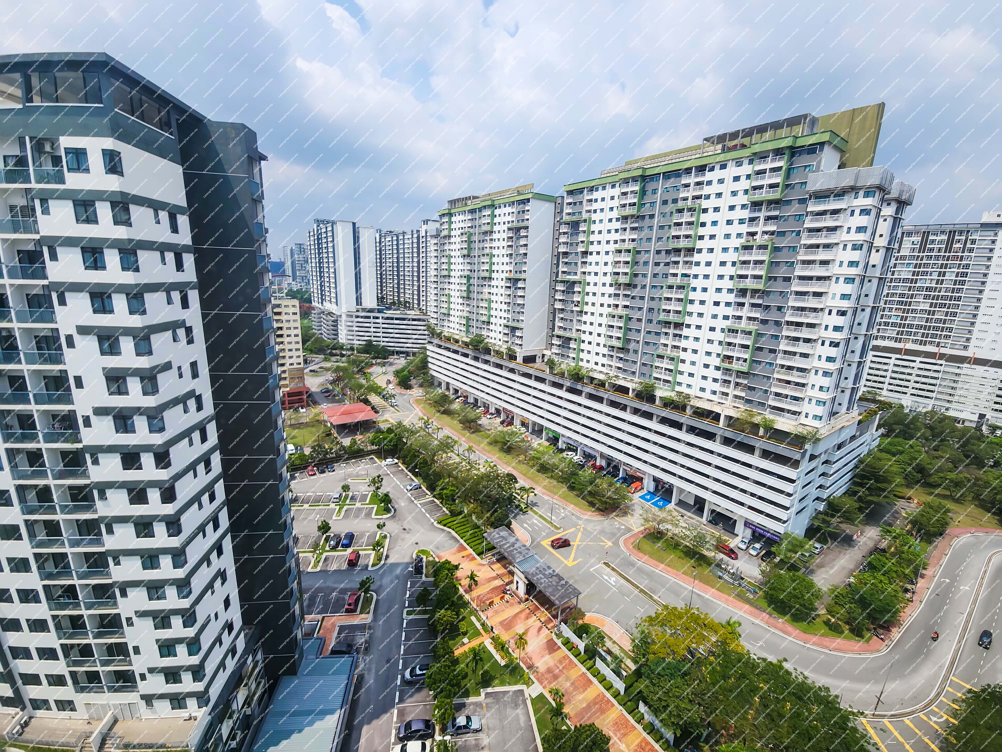 [Fully Furnished] Condominium [7 min to the upcoming LRT3 Station - Stadium Shah Alam]