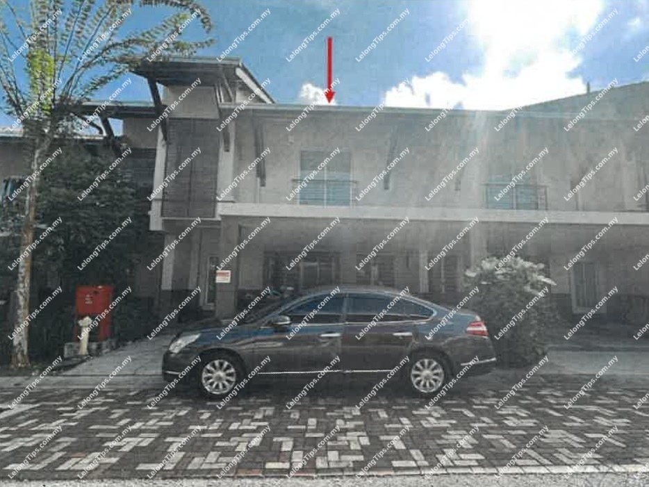 2 Storey Terrace Apartment (Terrace House)