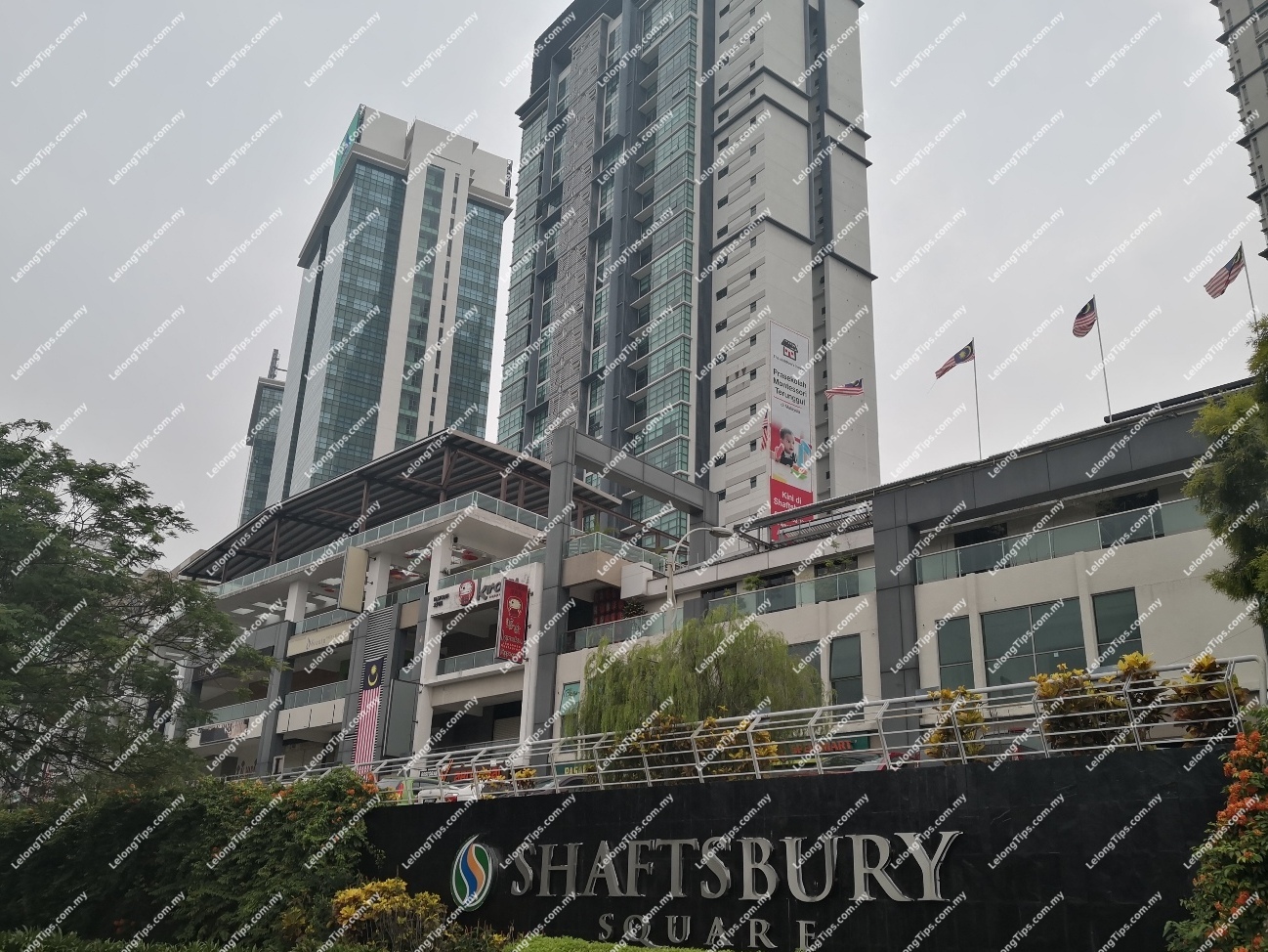 [Prime location facing the main road] Shop Unit [9 min to Putrajaya Sentral]